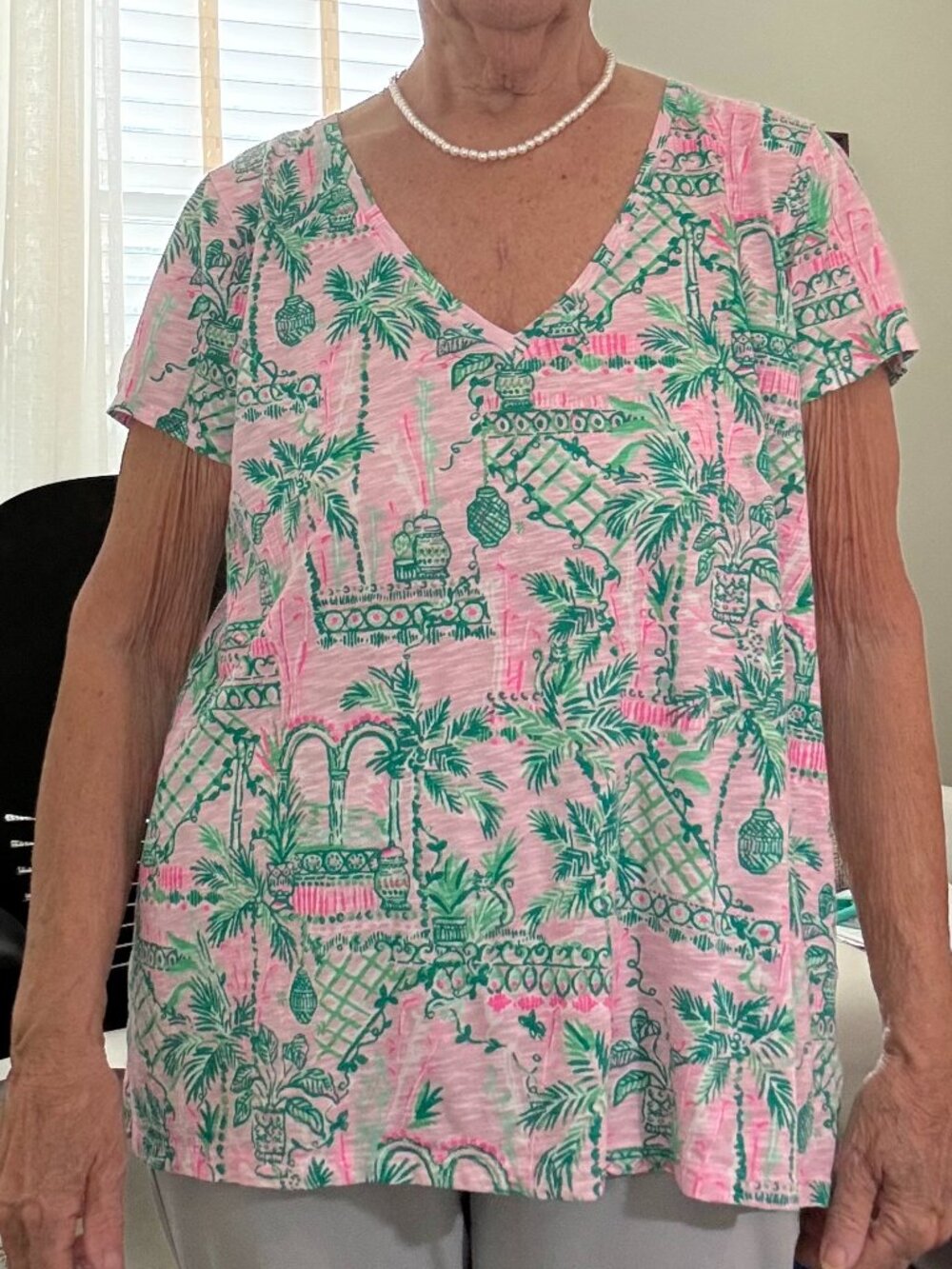Lilly Pulitzer XL Palm Beach Gardens V-Neck